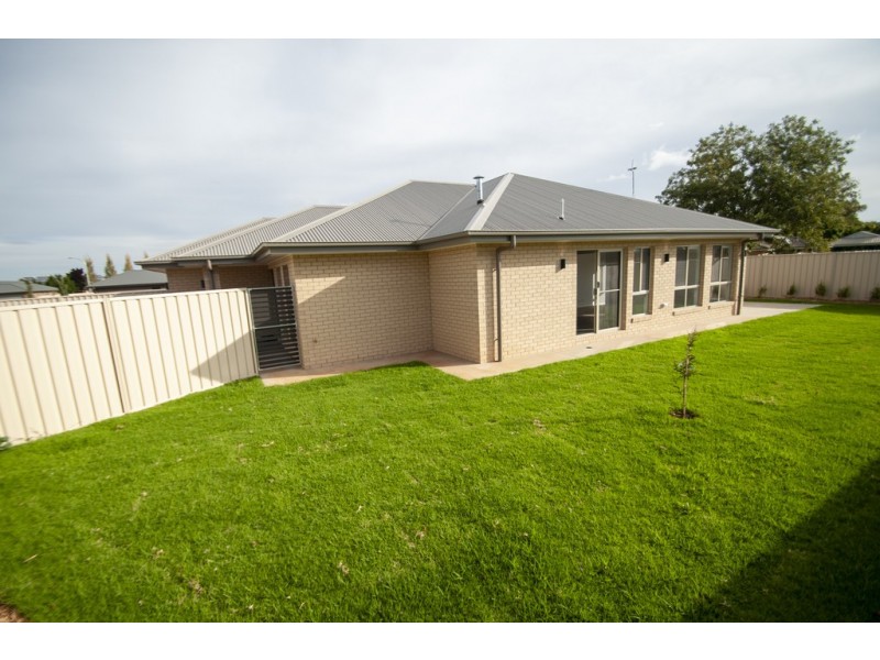 35 Lanza Grove, Griffith NSW 2680