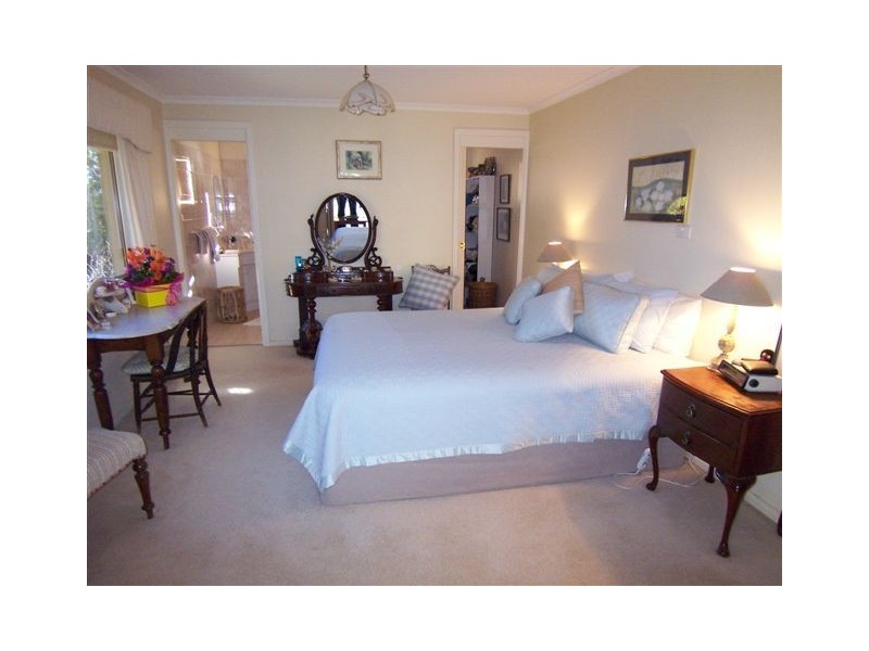 18 Stock Street, Darlington Point NSW 2706