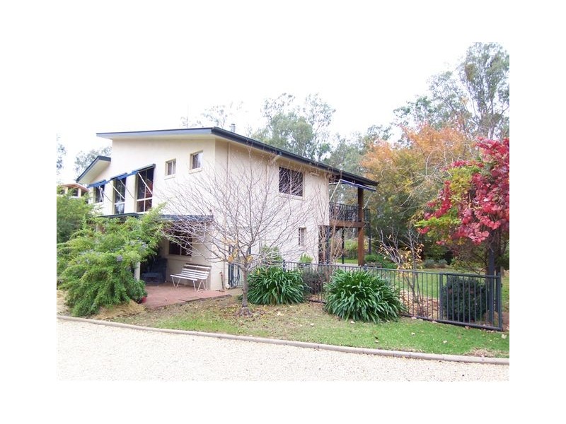 18 Stock Street, Darlington Point NSW 2706