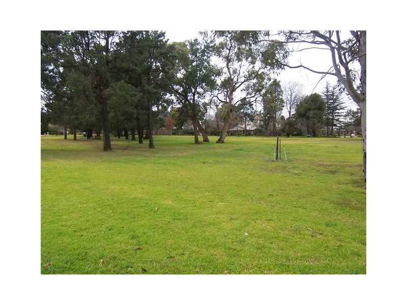 22 Langley Cresent, Griffith NSW 2680