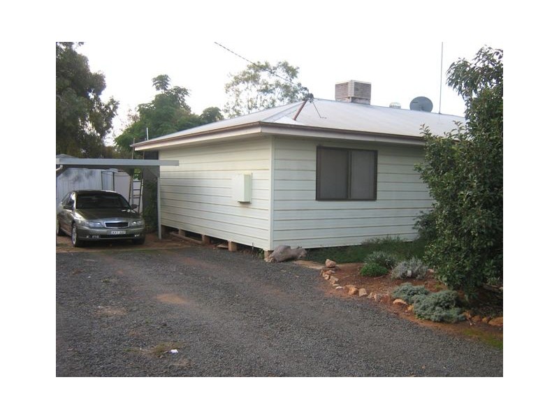 3 Rose Street, Hillston NSW 2675