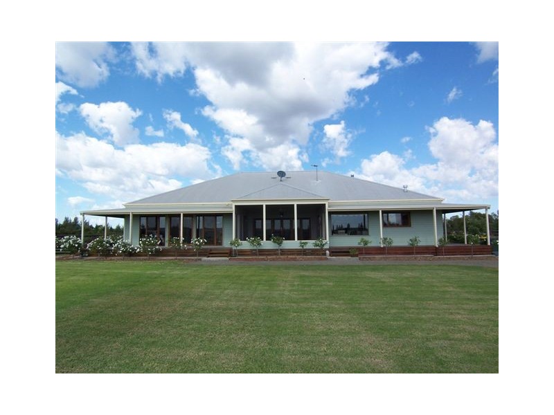 20 Mancini Drive, Lake Wyangan NSW 2680