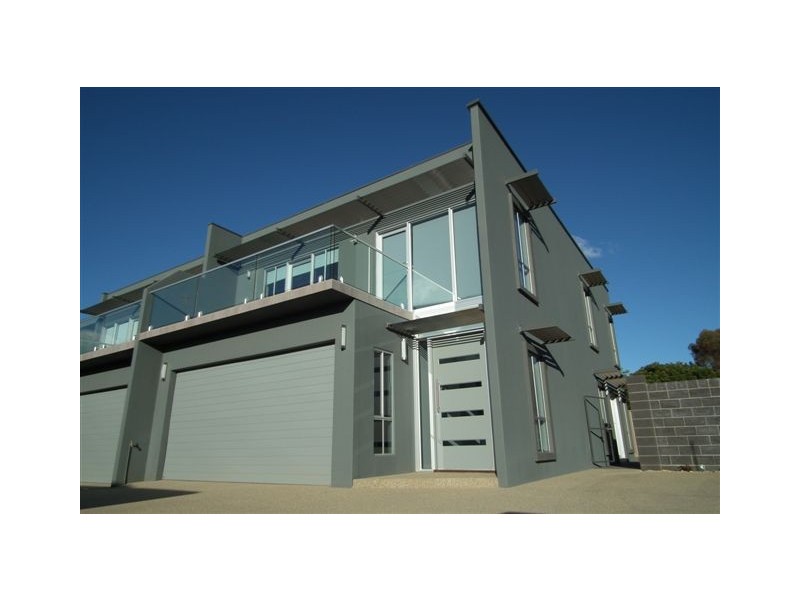 2B/130 Kookora Street, Griffith NSW 2680