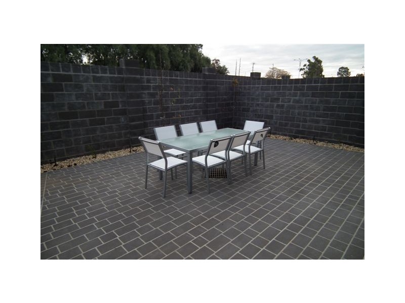 2B/130 Kookora Street, Griffith NSW 2680