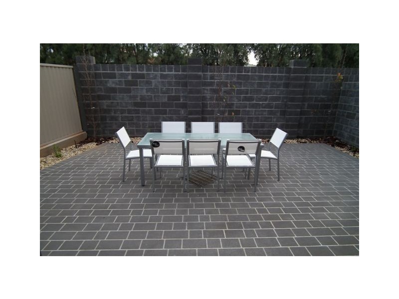 2B/130 Kookora Street, Griffith NSW 2680