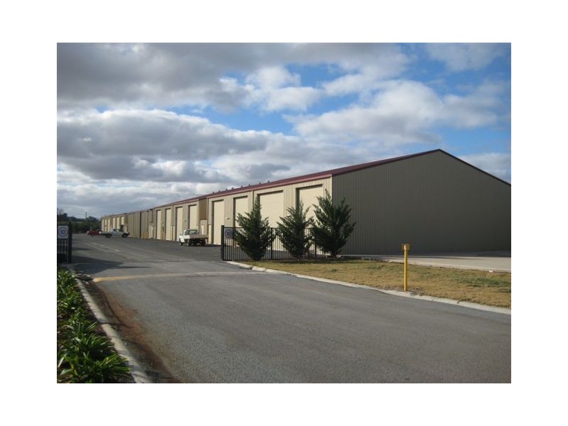 Oakes Road, Griffith NSW 2680