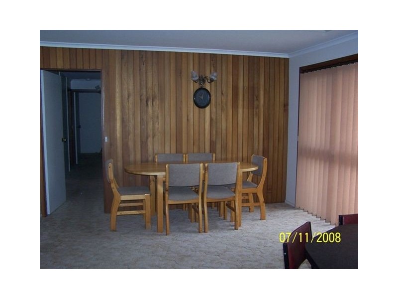 8 Sandpiper Street, Coleambally NSW 2707