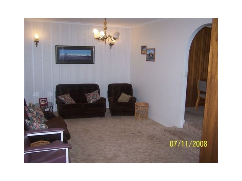 8 Sandpiper Street, Coleambally NSW 2707