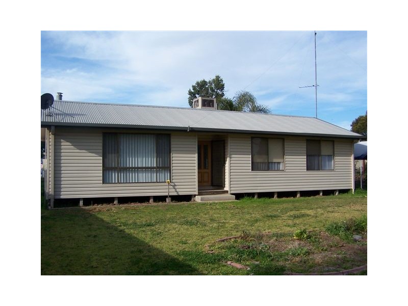 22B Currawong Crescent, Coleambally NSW 2707