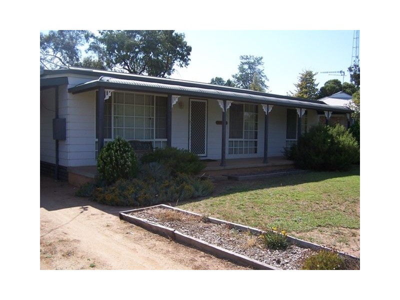 23 Currawong Crescent, Coleambally NSW 2707