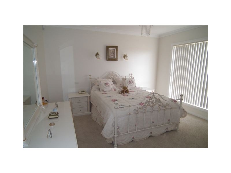 157 Clifton Boulevard, Griffith NSW 2680