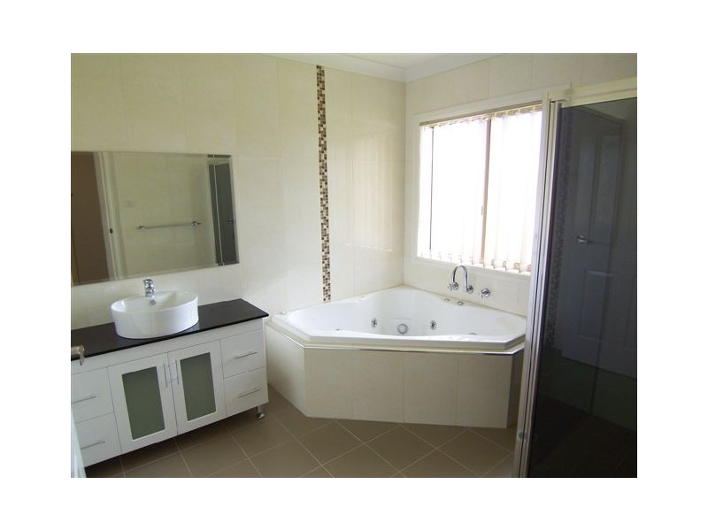 34 Brooks Street, Griffith NSW 2680