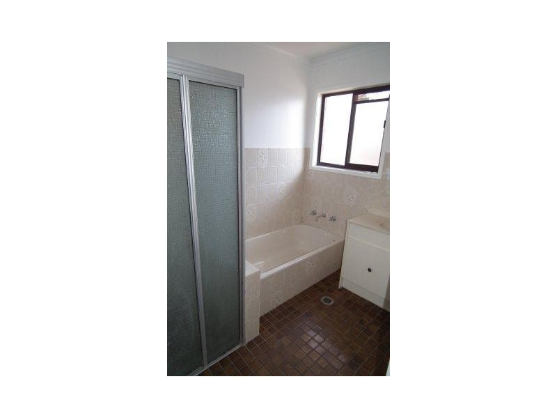 8 Chilvers Place, Griffith NSW 2680