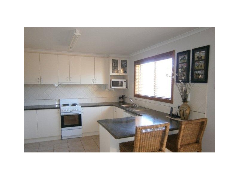 100-104 Cowper Street, Hillston NSW 2675