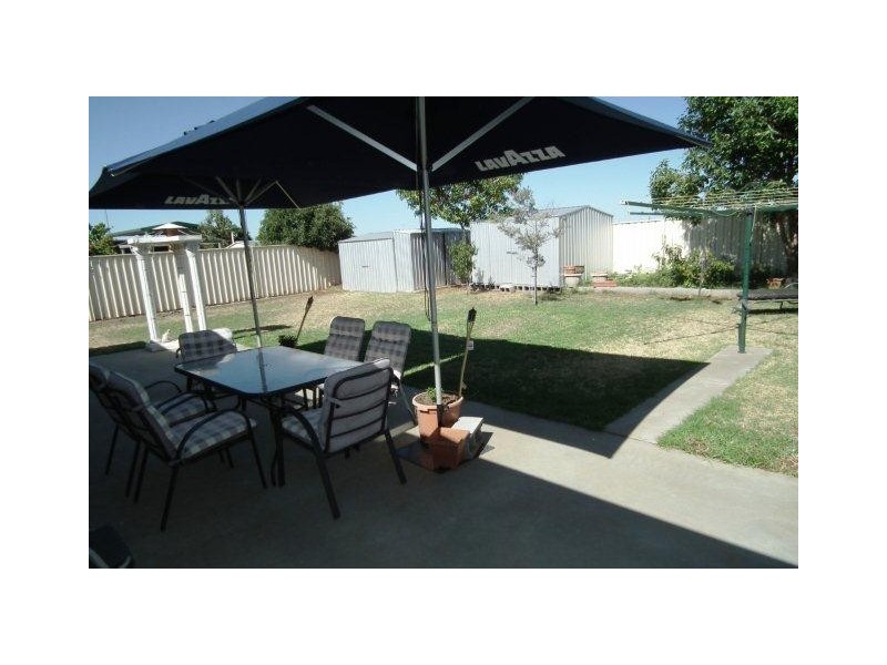 2 Homestead Court, Griffith NSW 2680