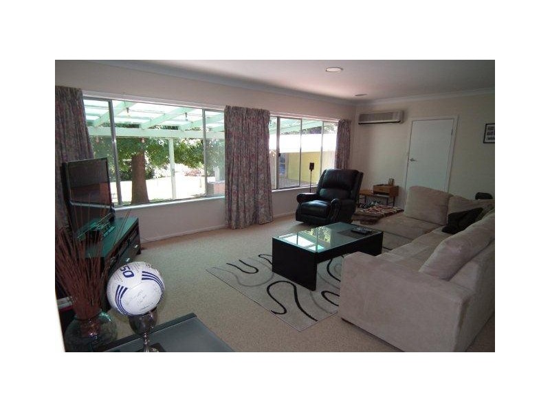 18 Nyora Street, Griffith NSW 2680