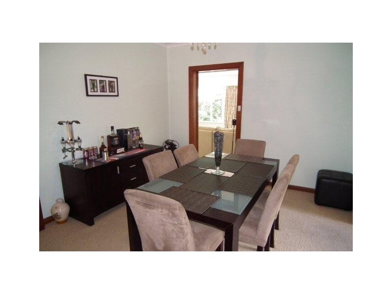 18 Nyora Street, Griffith NSW 2680