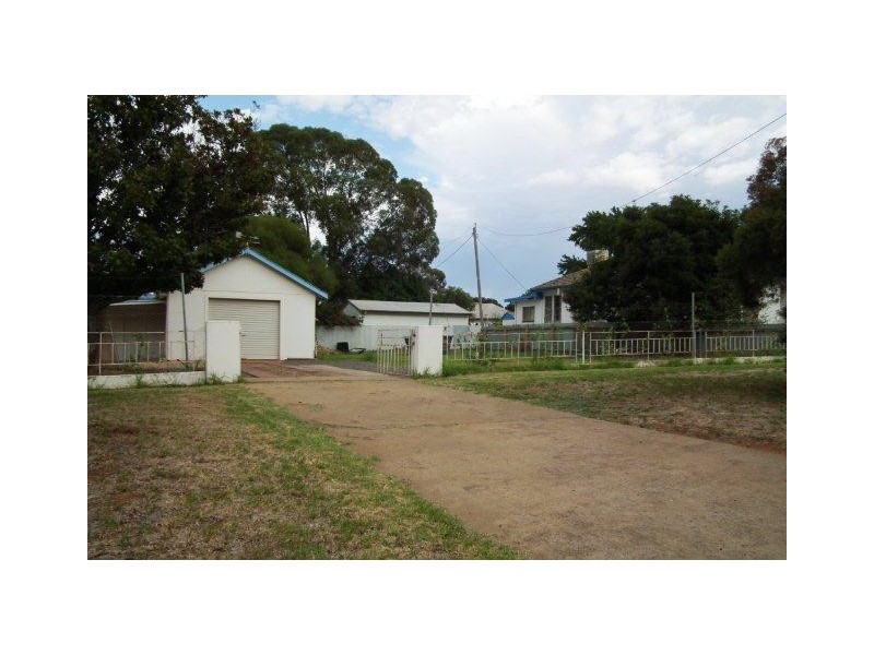 7 Kooba Street, Griffith NSW 2680