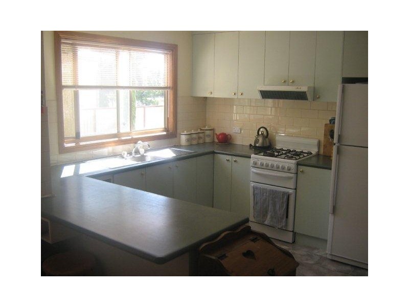 5 Moore Street, Hillston NSW 2675