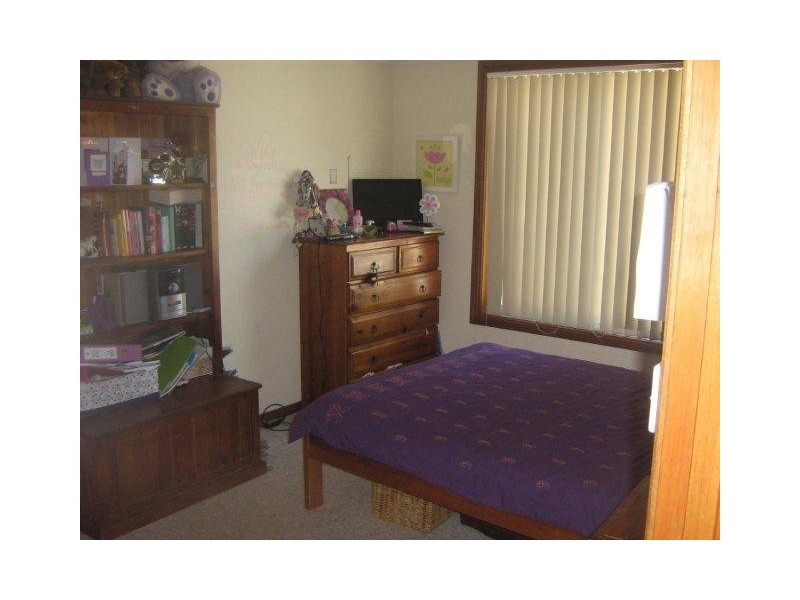 5 Moore Street, Hillston NSW 2675
