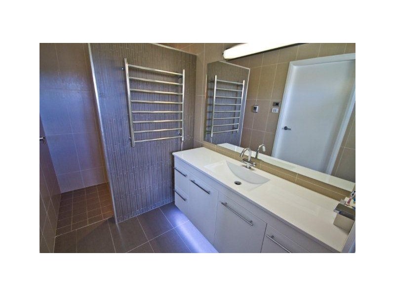 2 Zappacosta Crescent, Yoogali NSW 2680