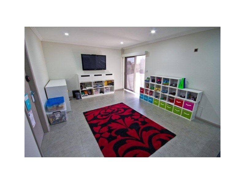 2 Zappacosta Crescent, Yoogali NSW 2680