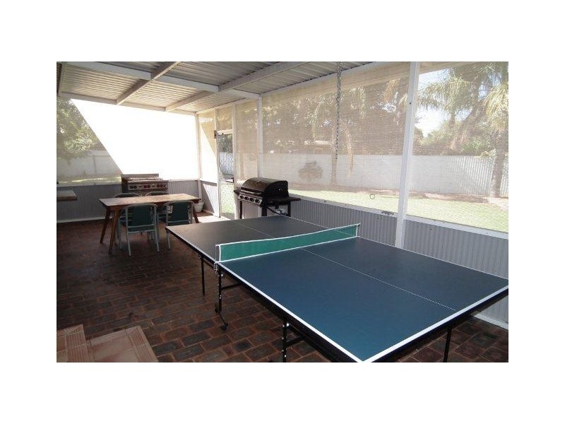 4 Fawey Place, Griffith NSW 2680