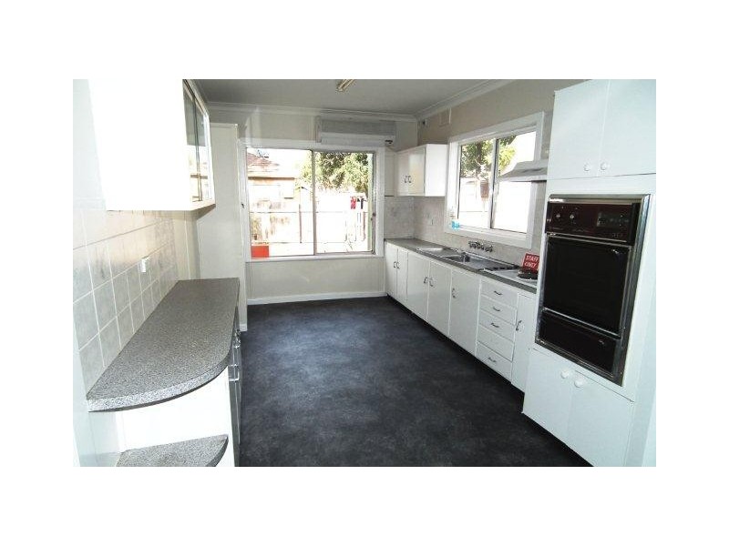 14 Lenehan Road, Griffith NSW 2680