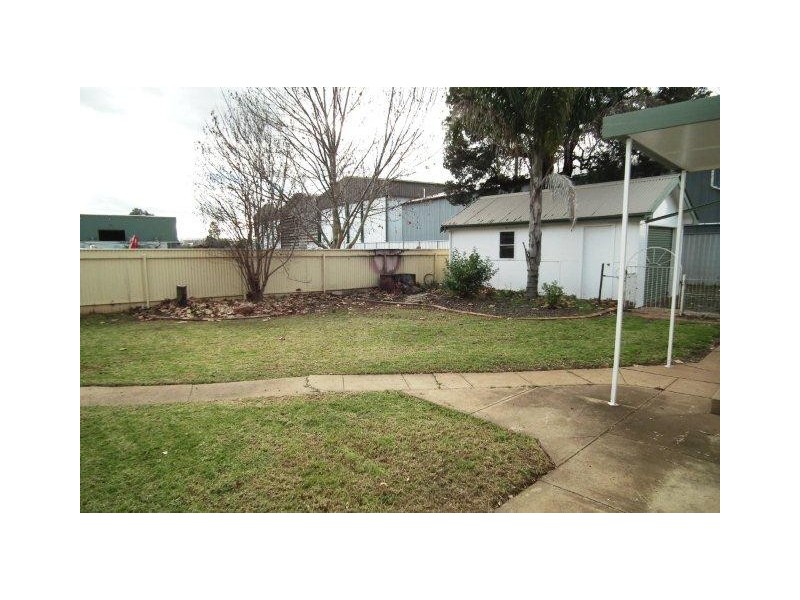 14 Lenehan Road, Griffith NSW 2680