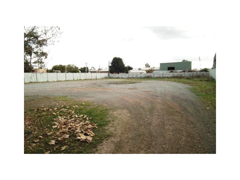 14 Lenehan Road, Griffith NSW 2680
