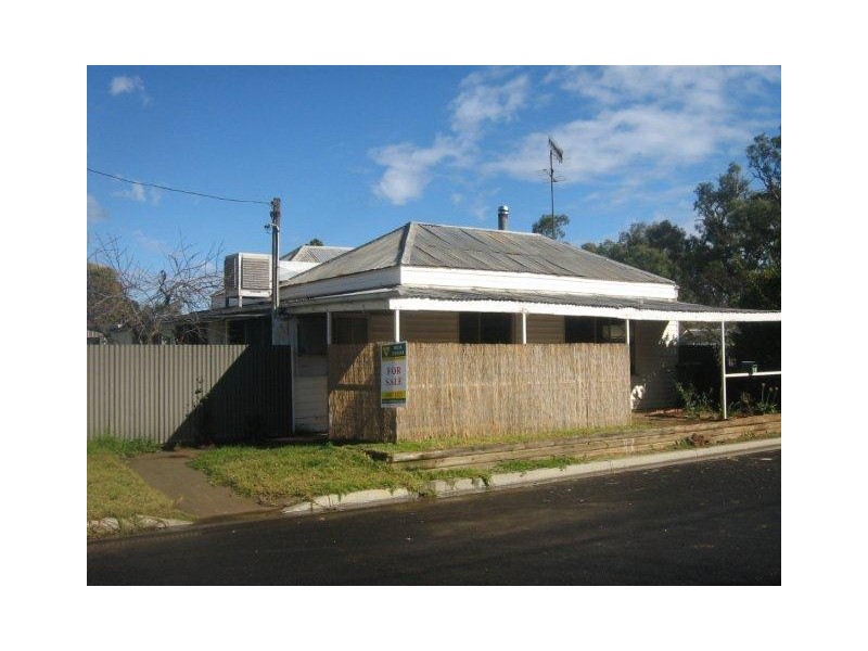 1 McGee Street, Hillston NSW 2675