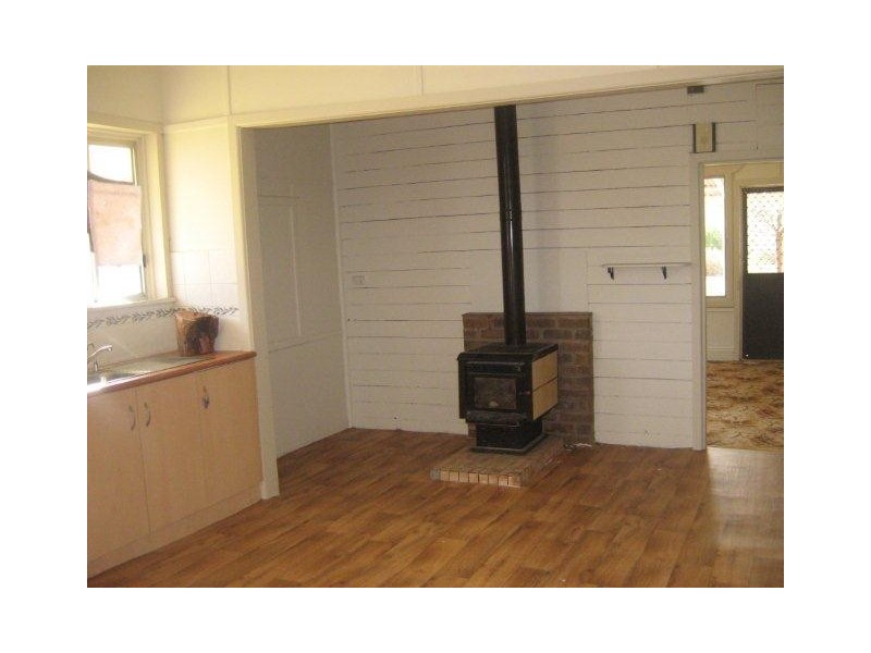 1 McGee Street, Hillston NSW 2675