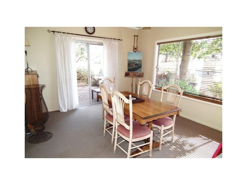 41 Langley Crescent, Griffith NSW 2680