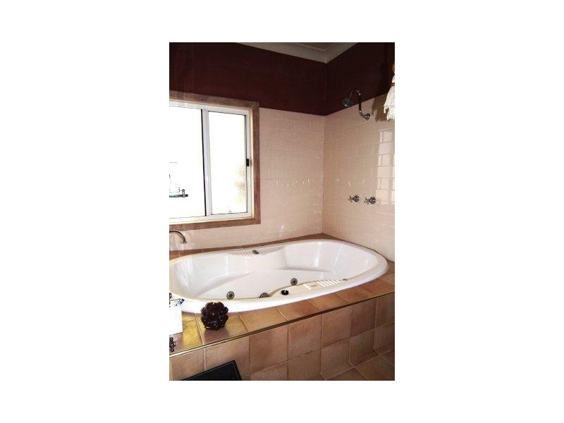 41 Langley Crescent, Griffith NSW 2680