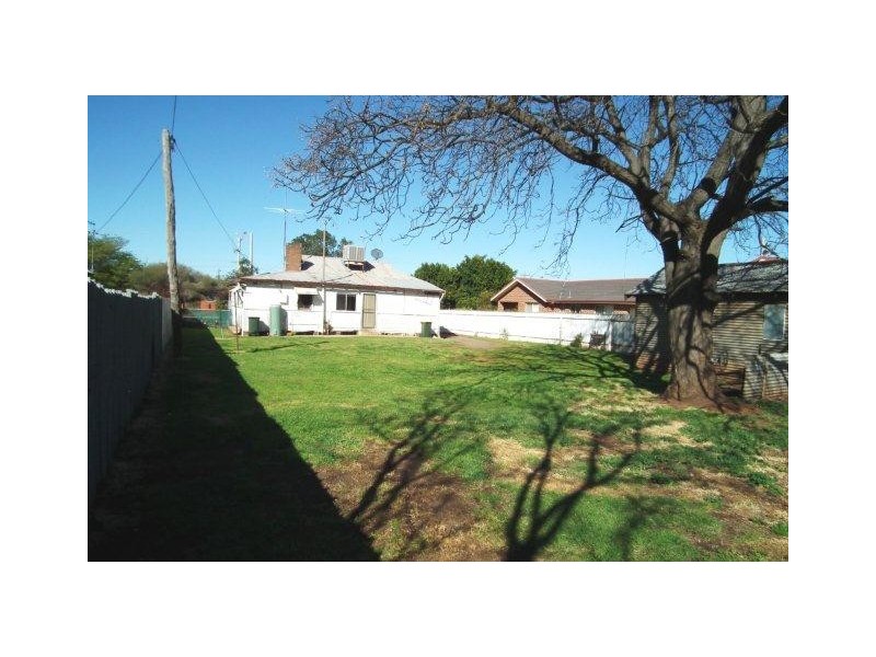 209 Wakaden Street, Griffith NSW 2680