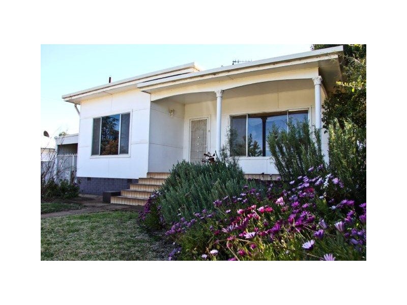 45 Gordon Avenue, Griffith NSW 2680