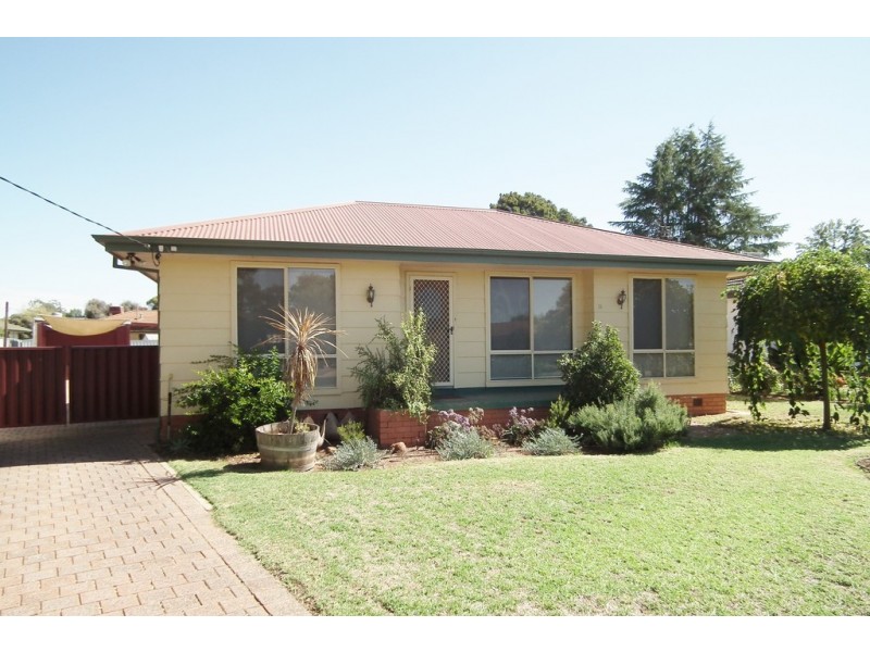18 Marcus Street, Griffith NSW 2680