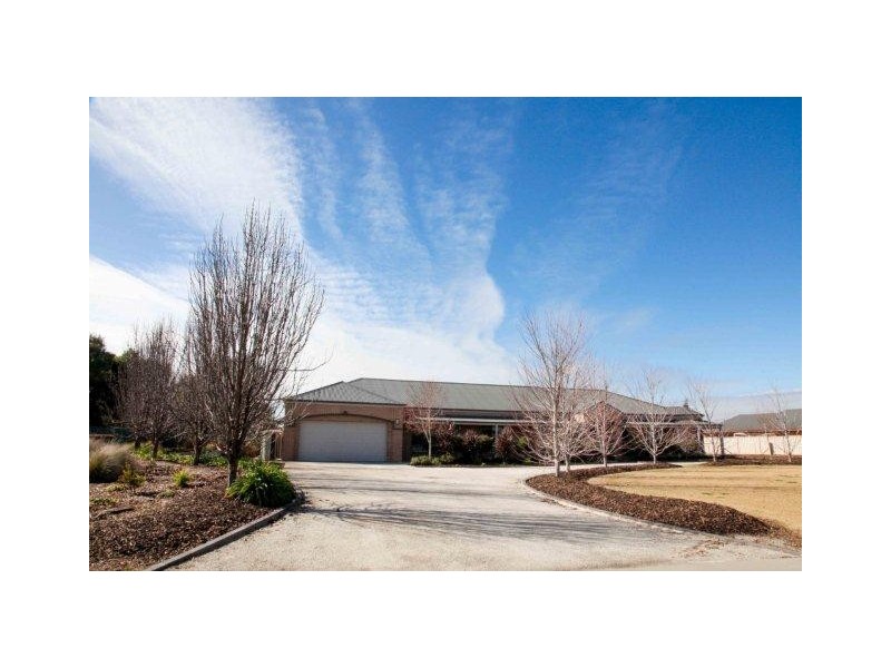 4 Melville Crescent, Yoogali NSW 2680