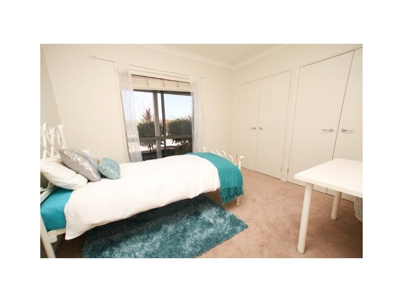 4 Melville Crescent, Yoogali NSW 2680