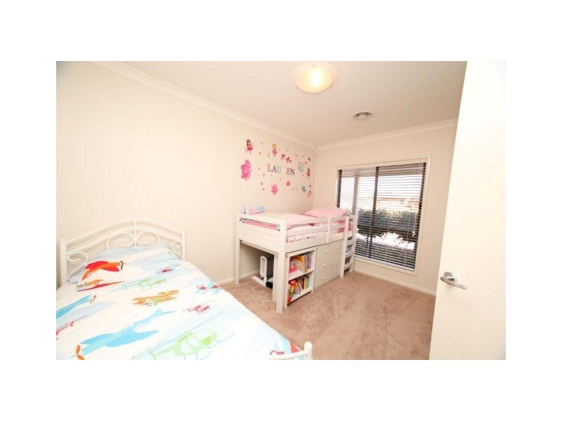 4 Melville Crescent, Yoogali NSW 2680