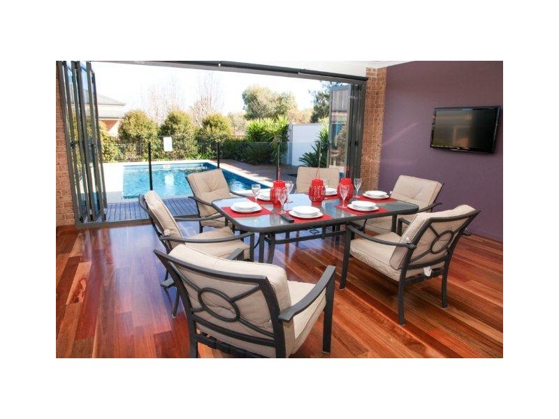 4 Melville Crescent, Yoogali NSW 2680