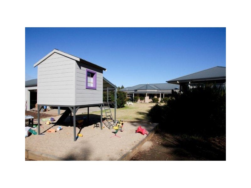 4 Melville Crescent, Yoogali NSW 2680