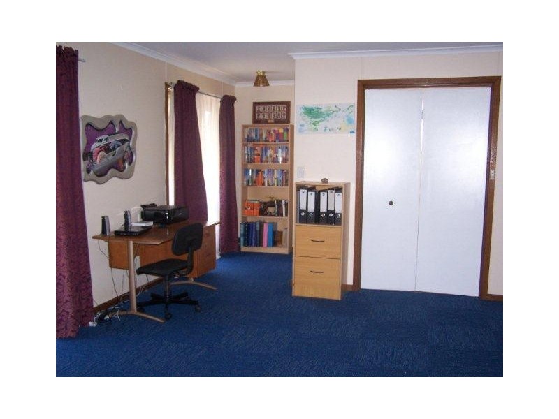 11 Willaroo Street, Coleambally NSW 2707