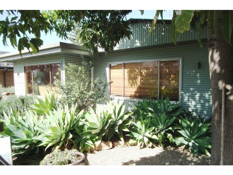 41 Langley Crescent, Griffith NSW 2680