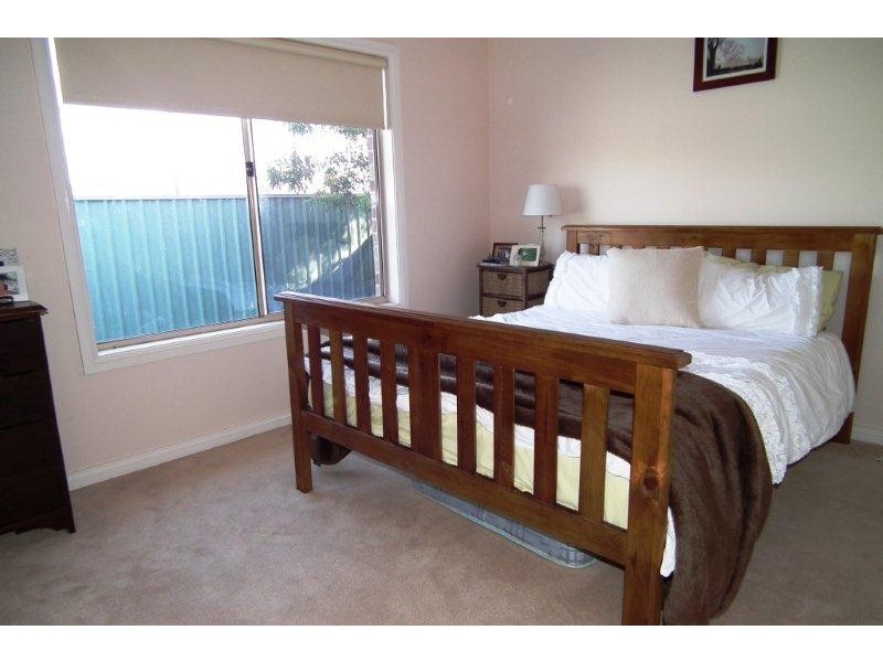 18A and 18B Robrick Close, Griffith NSW 2680