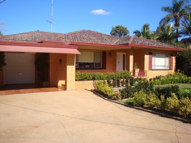 67 Ross Crescent, Griffith NSW 2680