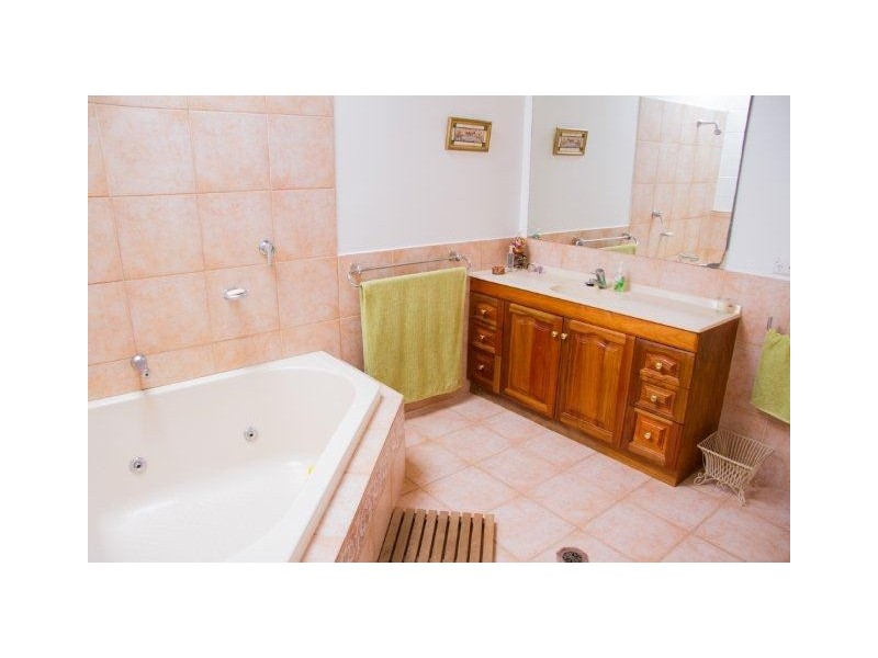 195A Mansell Road, Hanwood NSW 2680