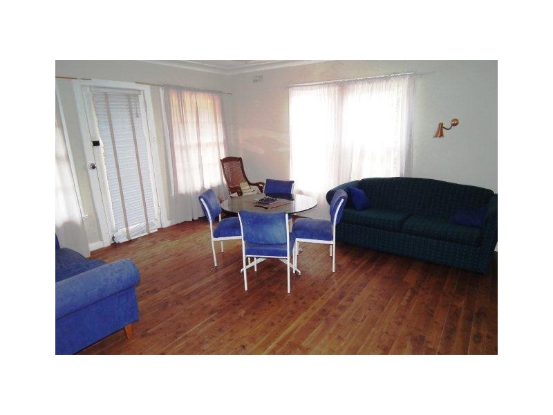 30 The Circle, Griffith NSW 2680