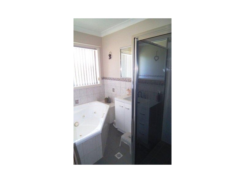 20 Chant Street, Darlington Point NSW 2706