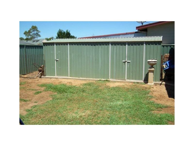 20 Chant Street, Darlington Point NSW 2706